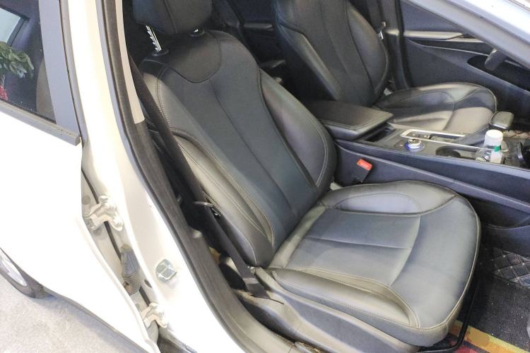 Used Buick Velite 6 2023 430km Range Commuter Version
