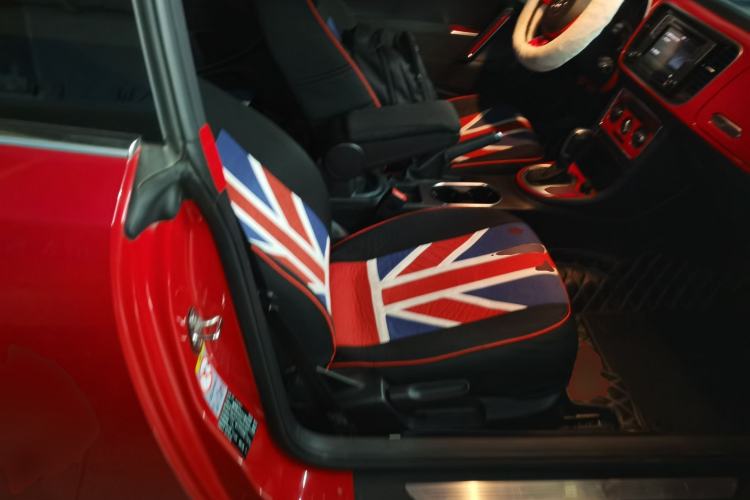 Used Volkswagen Beetle 2015 180TSI model
