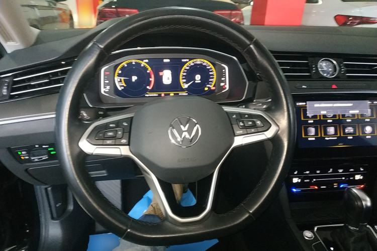 Used Volkswagen Magotan 2020 330TSI DSG Leading Model
