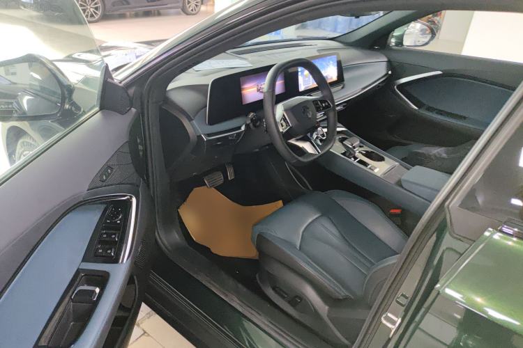 Used MG 7 2023 2.0T Automatic Hunter Luxury Edition
