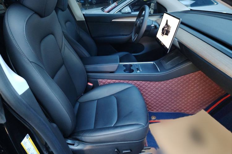 Used Tesla Model Y 2022 Rear-Wheel-Drive Version
