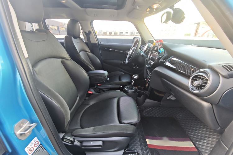 Used  MINI 2016 2.0T COOPER S Pioneer Edition Five-Door Model
