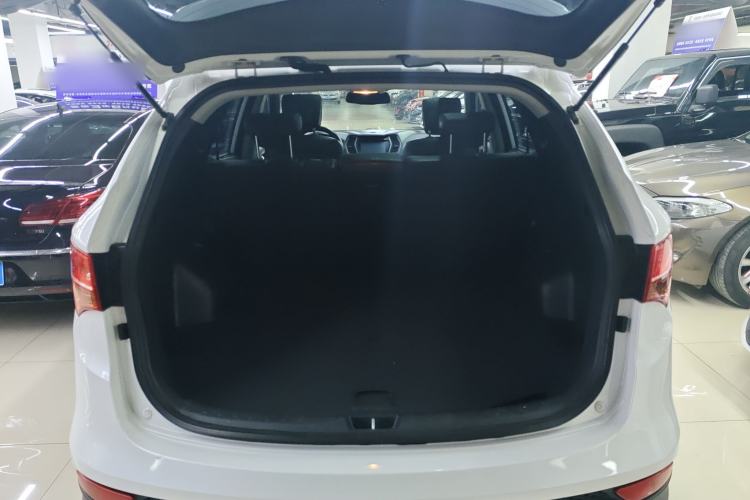 Used Hyundai Santa Fe 2013 2.4L Automatic Two-Wheel Drive Smart Version
