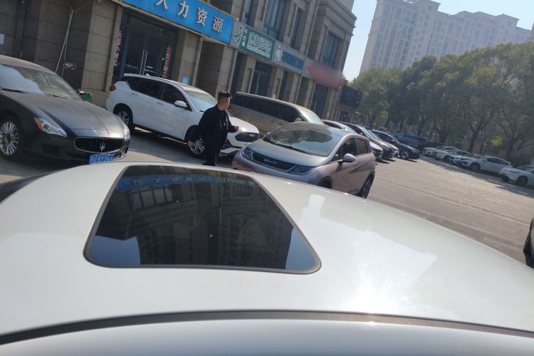 Used Kia K5 2017 2.0L Automatic 15th Anniversary Special Edition LUX
