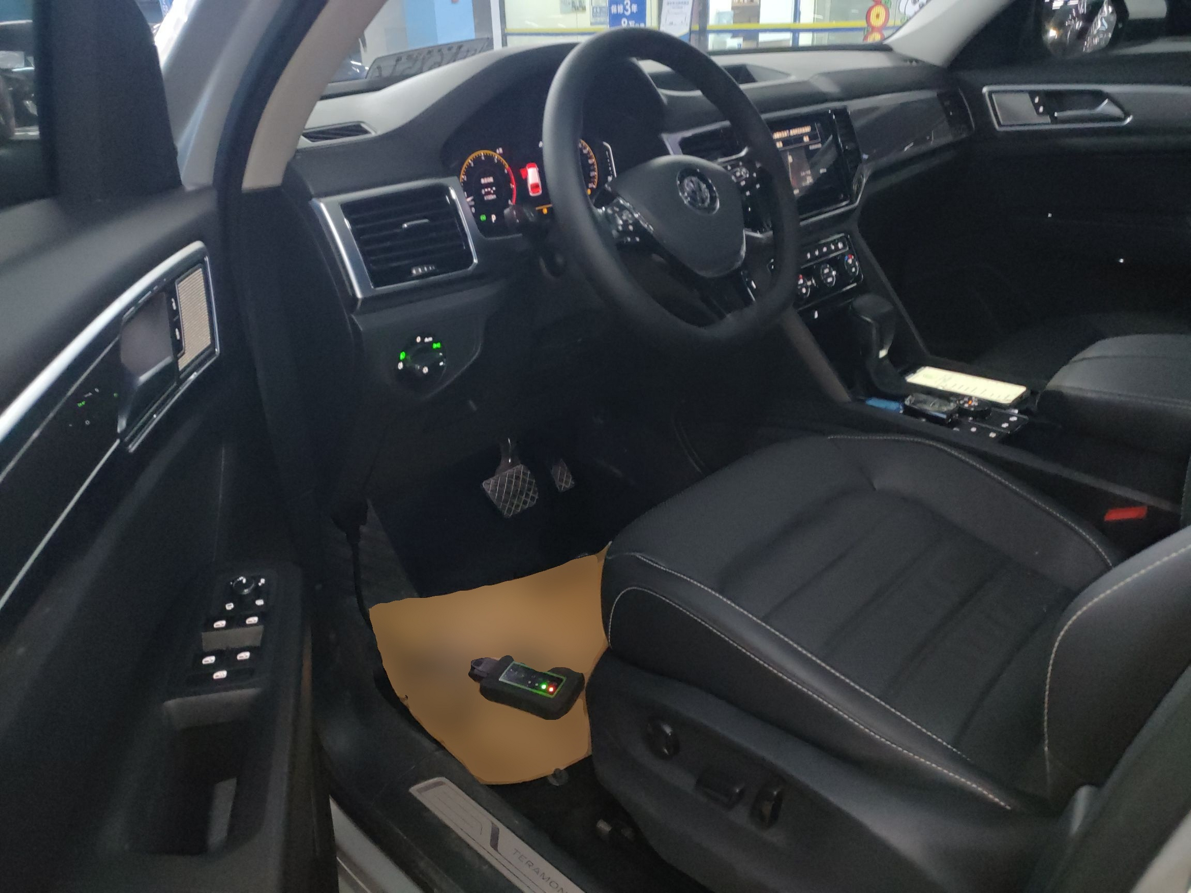 Переднее сиденье в автомобиле