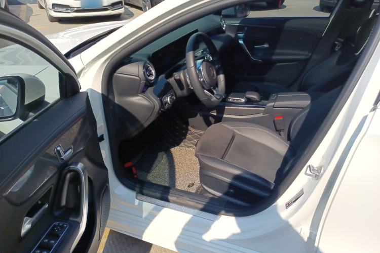 Used Mercedes-Benz A-Class 2021 A 200 L Sport Sedan Fashion Model
