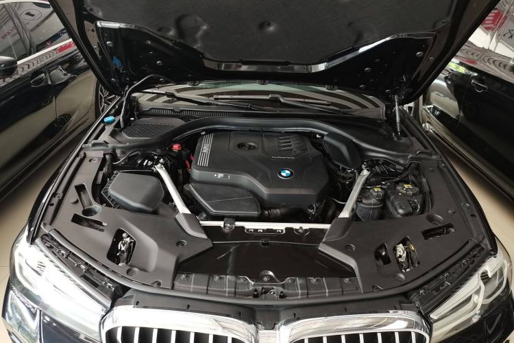 Used BMW 5 Series 2022 Restyled 530Li Leading Edition M Sport Package
