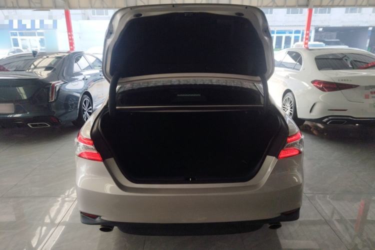 Used Toyota Camry 2019 2.0G Luxury Edition China VI Standard
