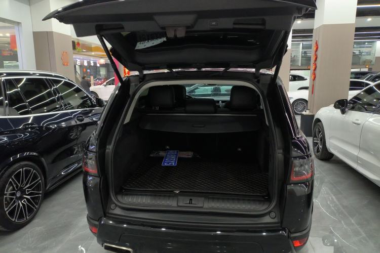 Used Land Rover Range Rover Sport 2020 3.0 L6 SE