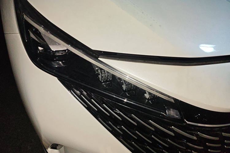 Used Roewe RX5 2023 1.5T Elite Edition
