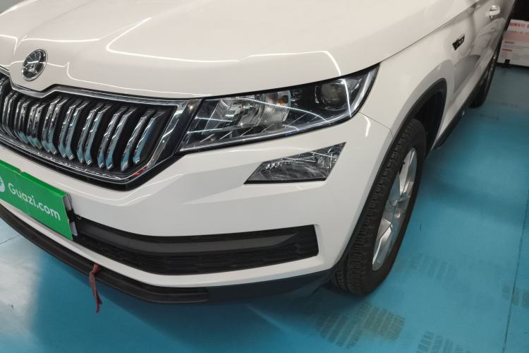 Used Skoda Kodiaq 2018 Facelifted TSI330 5-Seater Two-Wheel-Drive Comfort Edition
