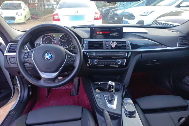 Used BMW 3 Series 2019 320Li Fashion Model
