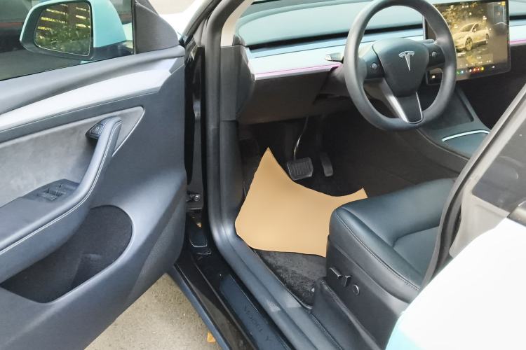 Used Tesla Model Y 2023 Rear-Wheel-Drive Version