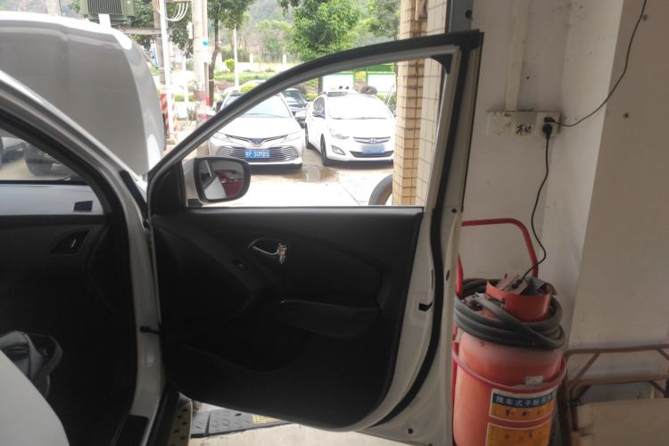 Used Hyundai ix35 2013 2.0L Automatic Two-Wheel Drive Smart GLS China IV Standard
