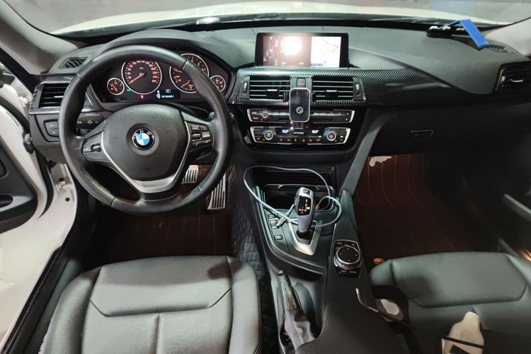 Used BMW 3 Series GT 2017 320i Sport Edition
