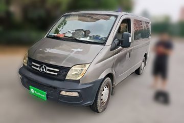Used SAIC MAXUS Xintu V80 2017 2.5T 5-Speed Manual Aoyuntong National IV Short Wheelbase Ultra-Low Roof 5/6/10-Seater