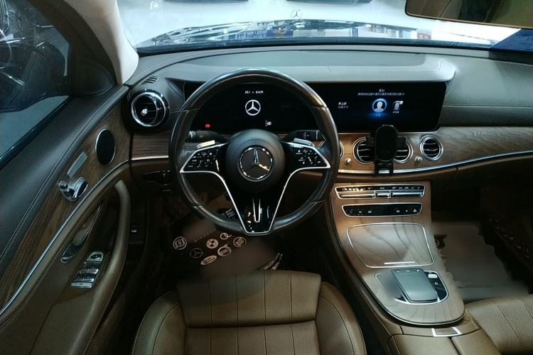 Used Mercedes-Benz E-Class 2023 Facelift E 260 L