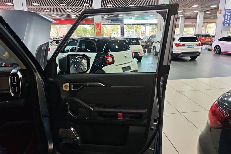 Used Jetour Traveler 2023 2.0T All-Wheel-Drive CrossPRO
