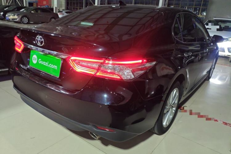 Used Toyota Camry 2021 2.0G Luxury Edition
