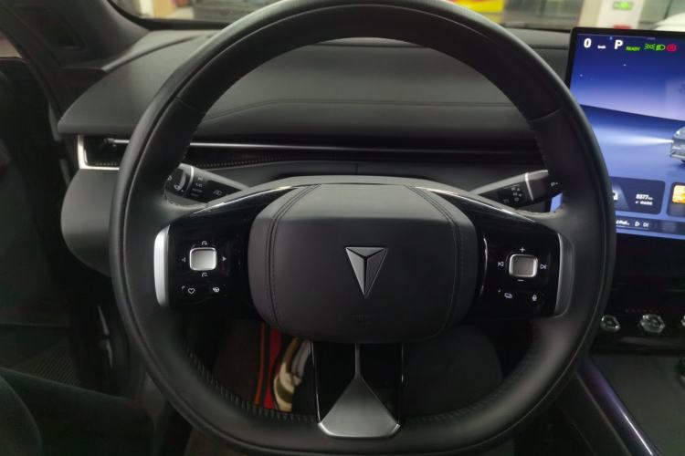 Used  L07 2024 230Max Qiankun Intelligent Driving ADS SE Range-Extended Version
