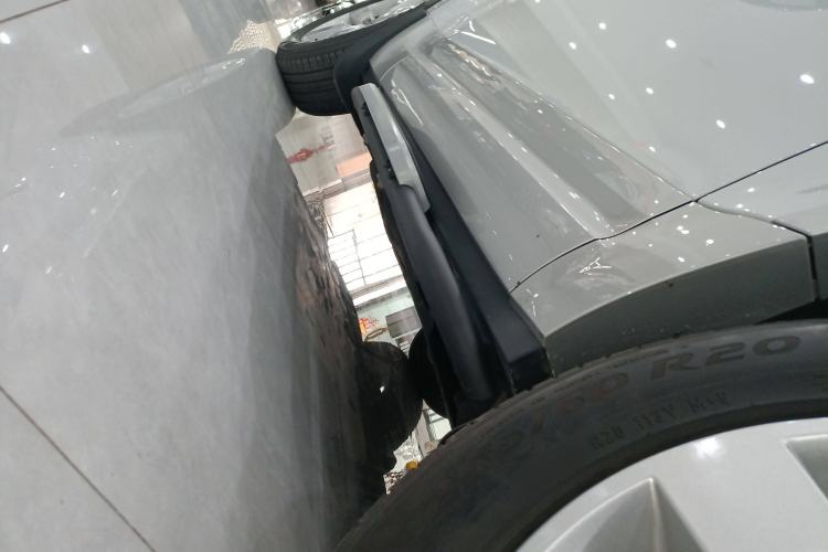 Used Land Rover Defender 2022 90 2.0T P300 Tiger-Power Ambition Edition
