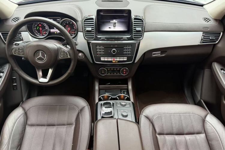 Used Mercedes-Benz GLS 2017 GLS 400 4MATIC Fashion Edition
