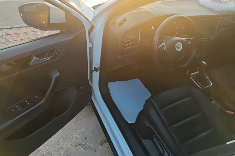 Used Volkswagen T-ROC 2020 280TSI DSG Two-Wheel Drive Comfort Version