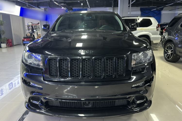 Used  Grand Cherokee SRT 2013 6.4L SRT8 Black Edition
