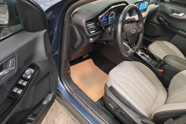 Used Ford Escape 2020 EcoBoost 245 Two-Wheel-Drive Titanium Edition
