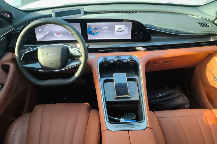 Used  Lingyun 2025 400T Four-Wheel-Drive International Version
