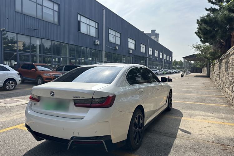 Used BMW i3 2024 eDrive 35 L
