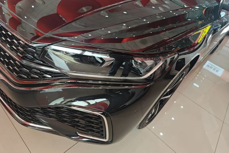 Used Volkswagen Passat 2025 Outstanding Model 380TSI Starry Dragon Edition
