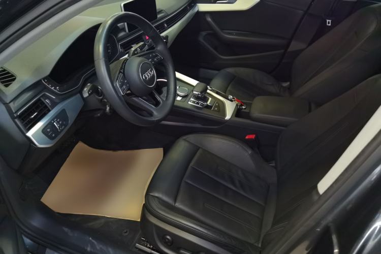 Used Audi A4L 2019 40 TFSI Fashion Edition China VI Emission Standard