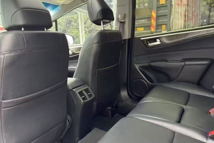 Used Honda Jade 2017 1.8L automatic Comfort version 5 seats