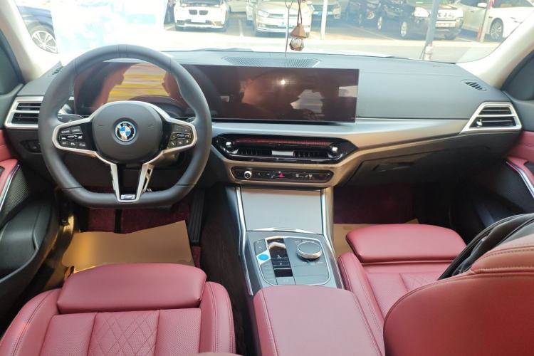 Used BMW i3 2025 eDrive 35 L
