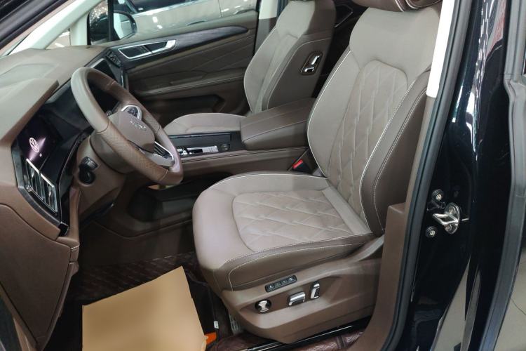 Used Volkswagen Viloran 2023 Revised 380TSI Prestige Edition