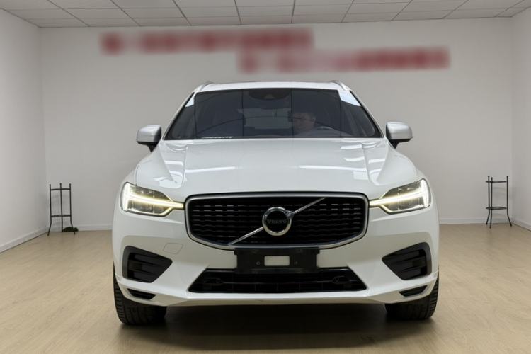 Used Volvo XC60 2018 T5 4x4 Smart & Sporty Edition

