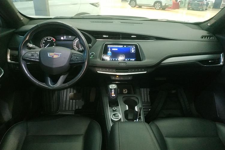 Used Cadillac XT4 2018 28T Two-Wheel Drive Leading Version
