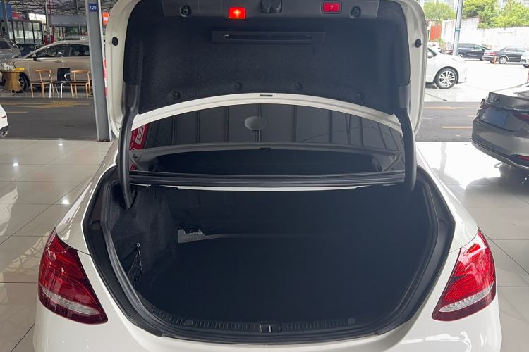 Used Mercedes-Benz E-Class 2016 E 300 L Luxury Model
