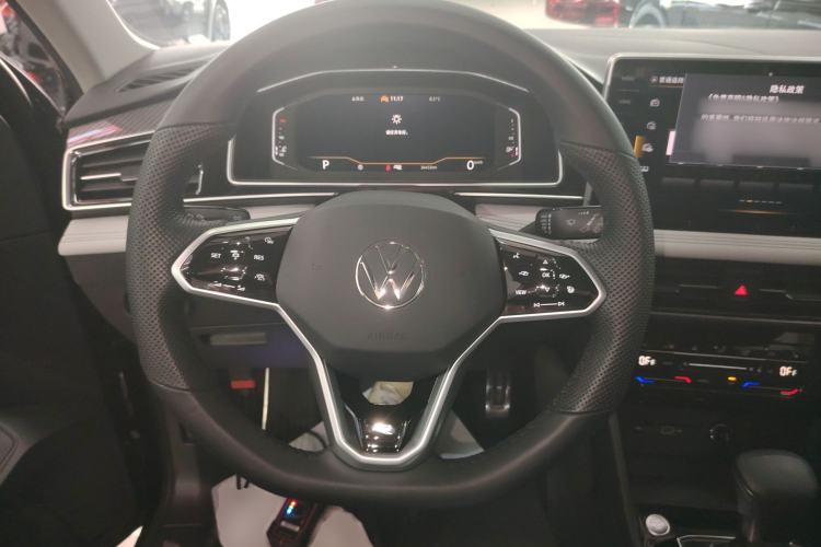 Used Volkswagen Tiguan L 2023 330TSI Automatic Two-Wheel Drive R-Line Enjoyment Edition