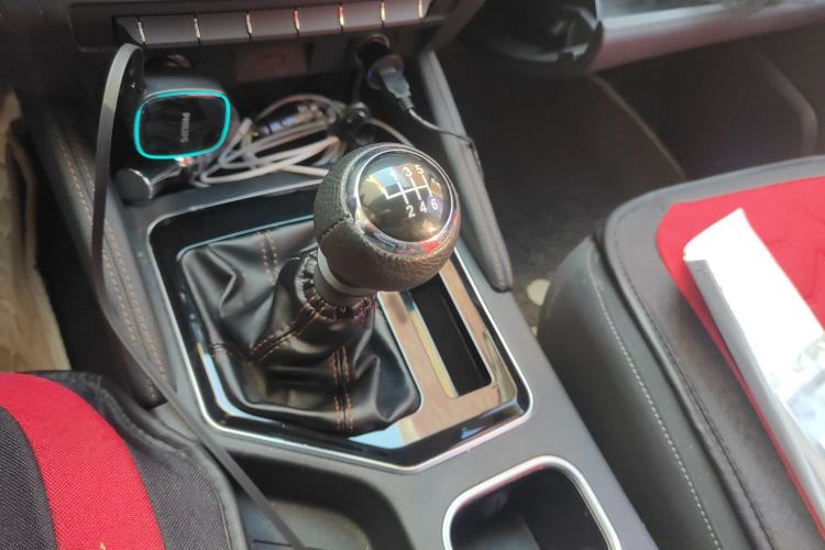 Used Foton Conqueror 3 2020 2.4L Explorer 3 Two-Wheel Drive E-commerce Edition Low Cargo Bed Standard Axle 4K22D4M
