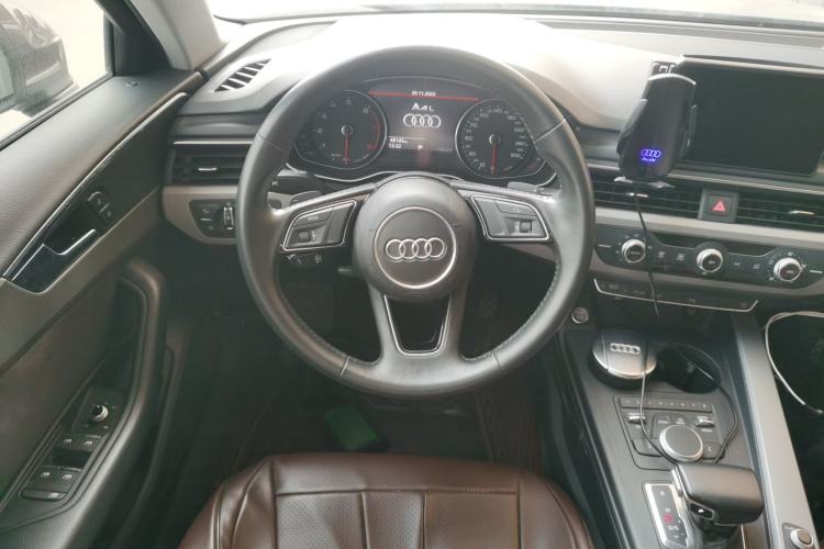 Used Audi A4L 2019 40 TFSI Ambition China VI
