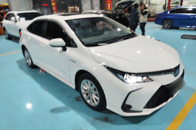 Used Toyota Corolla 2021 Dual-Motor 1.8L E-CVT Elite Edition
