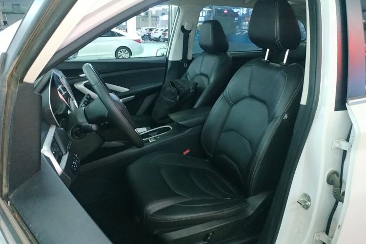 Used Baojun 530 2021 Global Car Anniversary Edition 1.5T CVT Prestige Connected Model 7 Seats
