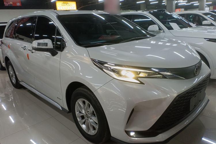 Used Toyota Granvia 2024 2.5L Hybrid Comfort Edition
