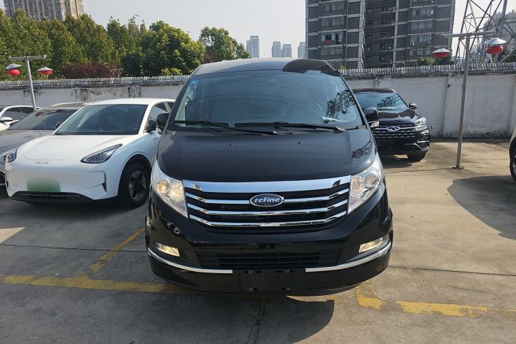 Used  L5 2022 2.0T Automatic Business Edition
