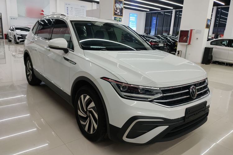 Used Volkswagen Tiguan L 2024 300TSI Automatic Two-Wheel Drive Smart Edition