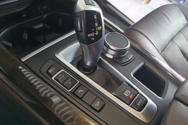 Used BMW X5 2018 xDrive28i
