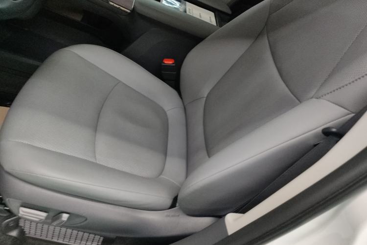 Used Toyota Granvia 2023 2.5L Hybrid Prestige PLUS Edition