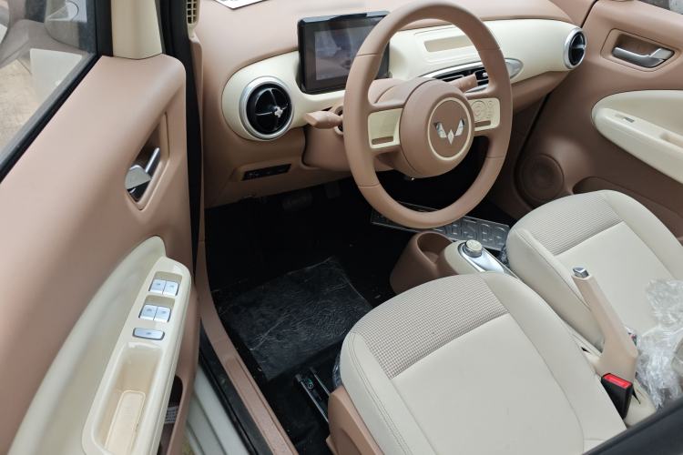 Used Wuling Hongguang MINIEV 2025 Four-Door Version Advanced Edition
